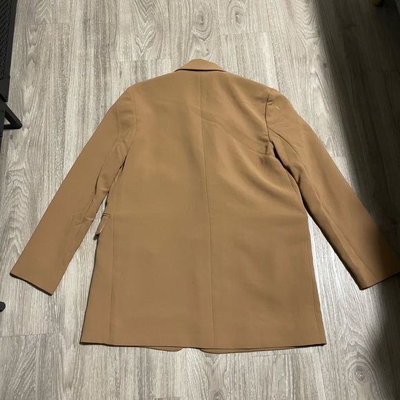 Aritzia Wilfred Cherrelle Blazer - Picture 7 of 11